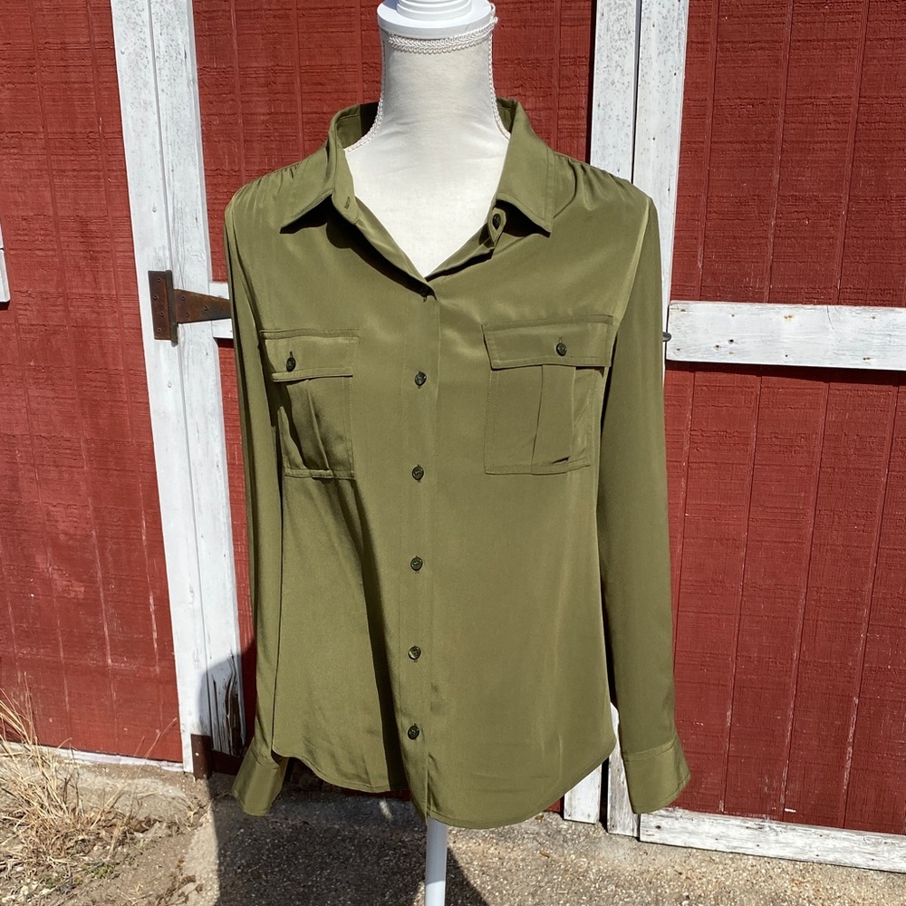 4/$20 forest green Talbots button up blouse